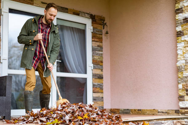Best Yard Waste Removal  in Nicholasville, KY